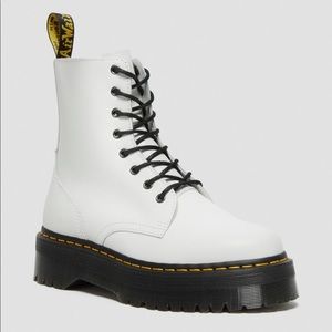 Dr. Martens JADON SMOOTH LEATHER PLATFORM BOOTS size 8 US OR 39 EU